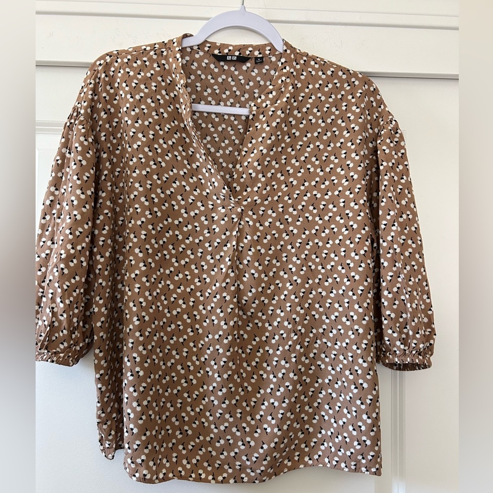 Uniqlo Brown Floral Women's Blouse - Picture 2 of 7